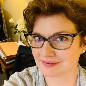 Meet your Posher, Pamela